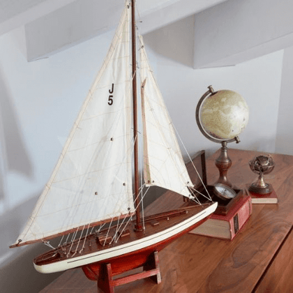 Decorative Boats & Ships from Batela